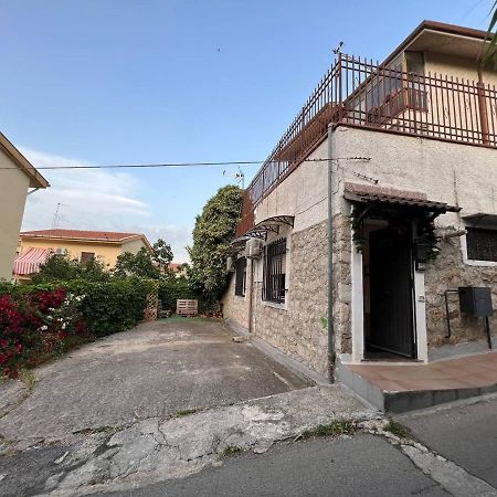 דירות מונריאלה Lisetta'S House מראה חיצוני תמונה